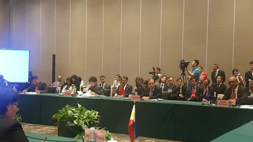 ASEAN - Trung Quốc họp triển khai tuyên bố về ứng xử ở Biển Đông - 2
Việt Nam đã có những trao đổi thẳng thắn trong cuộc họp triển khai Tuyên bố về ứng xử ở Biển Đông (Ảnh: Bộ Ngoại giao Việt Nam)
