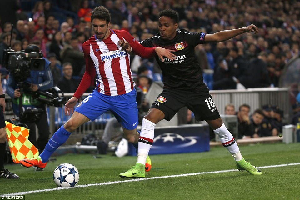 Bayern gặp Real Madrid, Barca tái ngộ Juventus ở tứ kết Champions League - 4
Atletico (trái) gặp Leicester và người Tây Ban Nha tránh cảnh huynh đệ tương tàn ở tứ kết Champions League