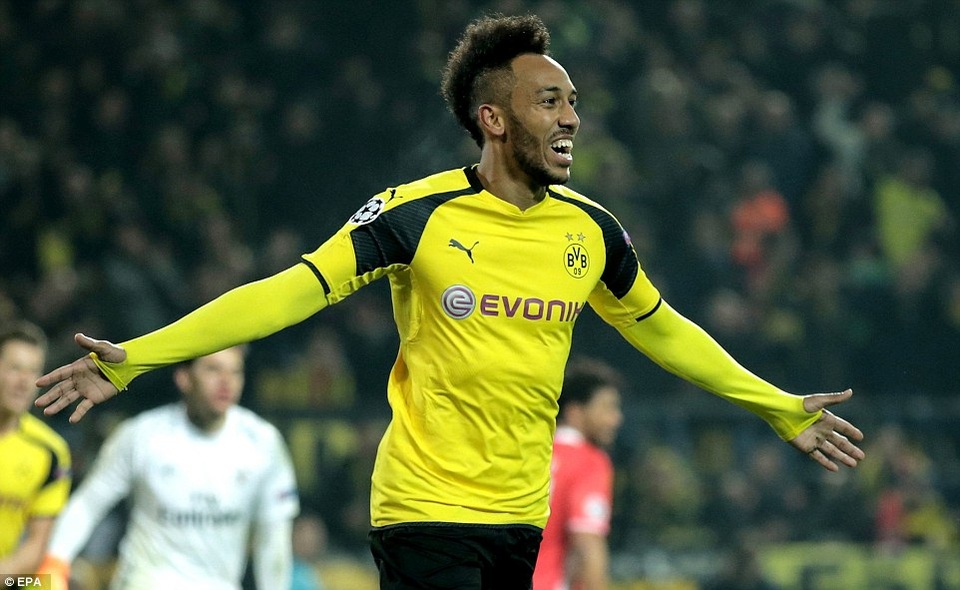 "Hủy diệt" Benfica, Dortmund lọt vào tứ kết Champions League - 2 Aubameyang lập công chuộc tội khi đóng góp cú hat-trick ở trận này