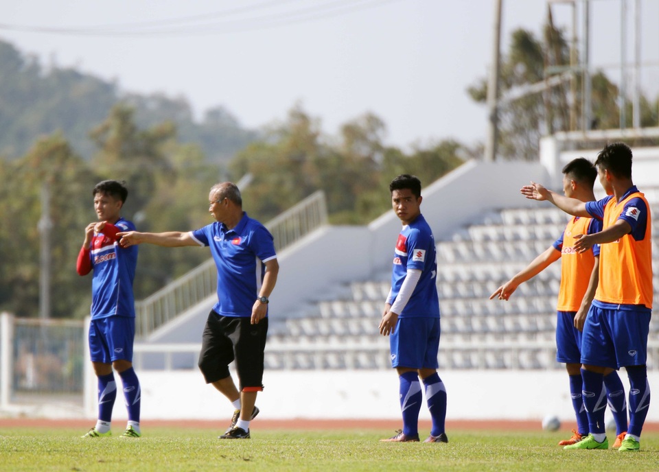 Hậu vệ Đình Trọng: “Thầy Park Hang Seo là người rất tâm lý” - 1
HLV Park Hang Seo được các học trò đánh giá rất cao