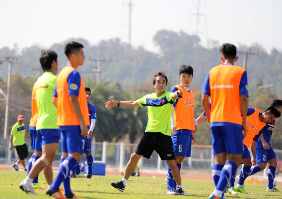 HLV Park Hang Seo giao nhiệm vụ “đặc biệt” cho Quang Hải, Công Phượng - 1
Bầu không khí toàn đội khá vui vẻ