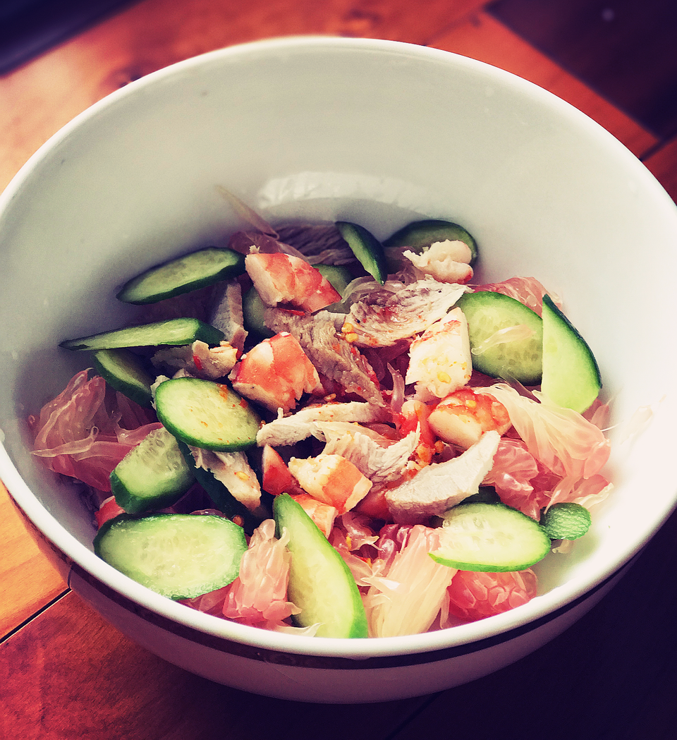 Khai vị với món salad tôm bưởi chua ngọt cực kỳ thanh mát - 1