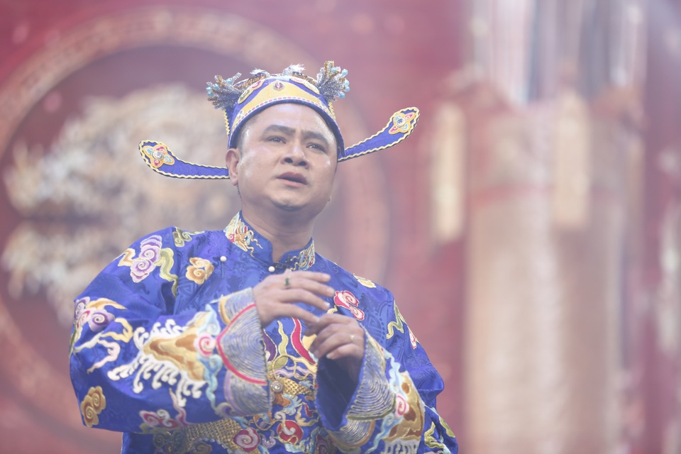 Bắc Đẩu gây “choáng” với trang phục “độc”, “lạ” trong Táo quân 2017 - 15 Bắc Đẩu gây “choáng” với trang phục “độc”, “lạ” trong Táo quân 2017 - 15