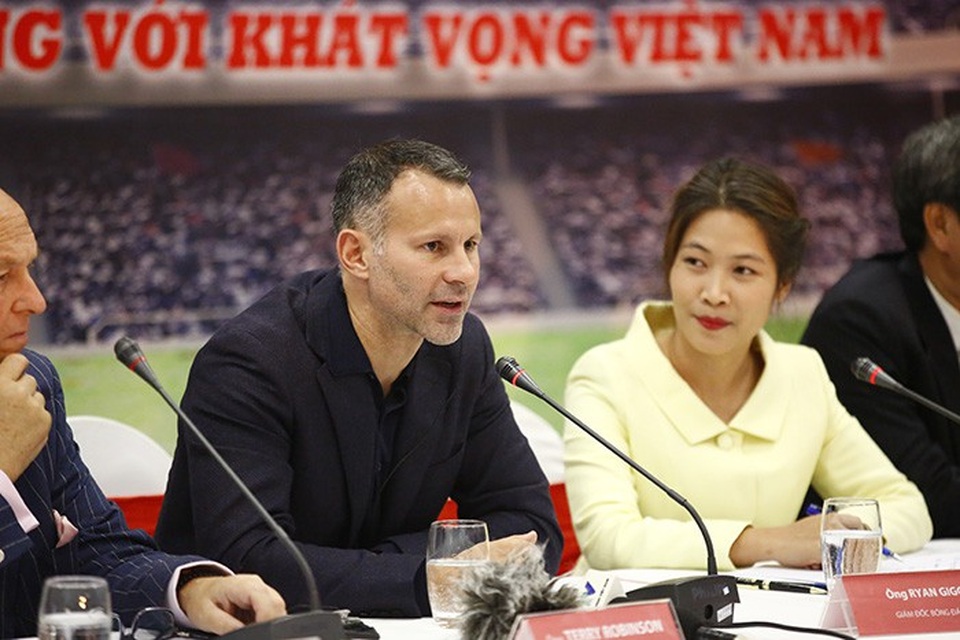 Ryan Giggs tuyên bố giúp Việt Nam dự World Cup 2030 - 1
Ryan Giggs trong buổi trả lời phỏng vấn khai trương học viện bóng đá PVF tại Hưng Yên