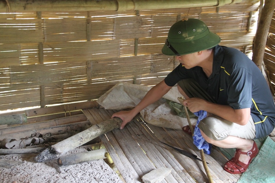 Nhớ chuyến đi... đặc biệt - 6
Lán trại nhà anh Thọ - nơi xảy ra thảm án giúp lực lượng cảnh sát điều tra truy tìm manh mối tang vật.
