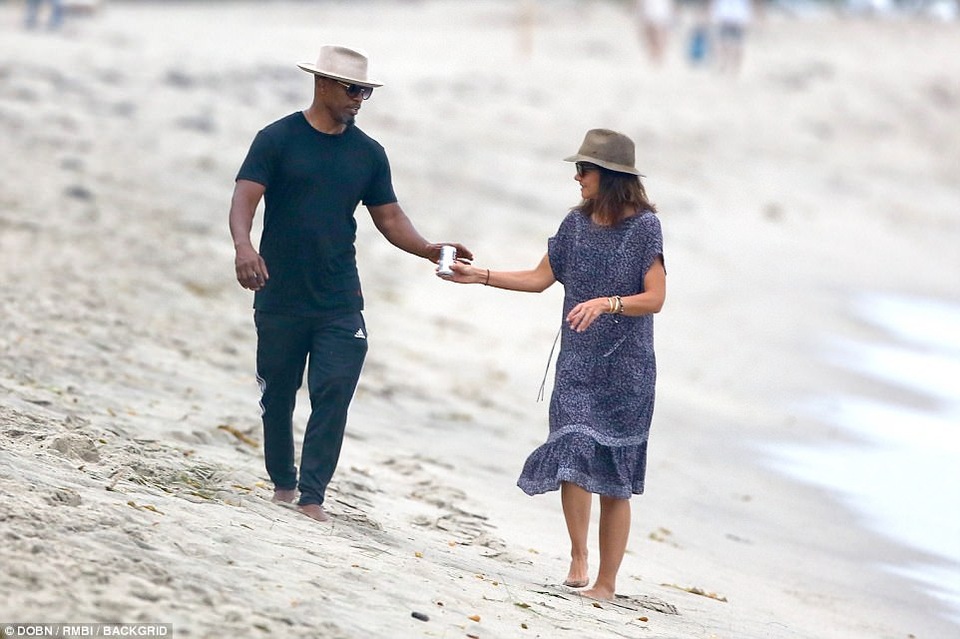Katie Holmes lộ ảnh "hot" bên Jamie Foxx - 8