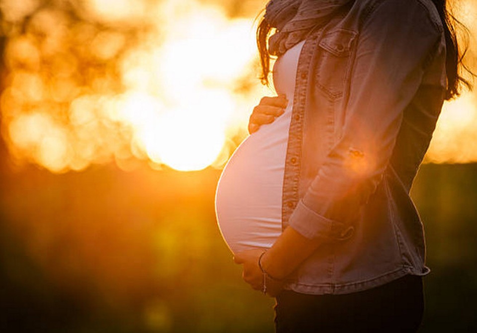 Vợ nằng nặc đòi về nhà ngoại sinh con - 1