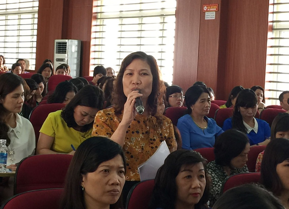 Thay đổi nhận thức từ bữa ăn học đường - 1
Bà Đinh Thùy Dung phát biểu tại hội nghị