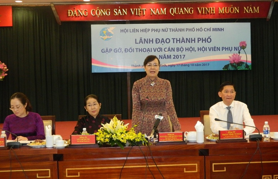 Chủ tịch HĐND TPHCM kể chuyện bị tiếp viên xe buýt “quát nạt” - 1 Chủ tịch HĐND TPHCM Nguyễn Thị Quyết Tâm kể chuyện đi xe buýt