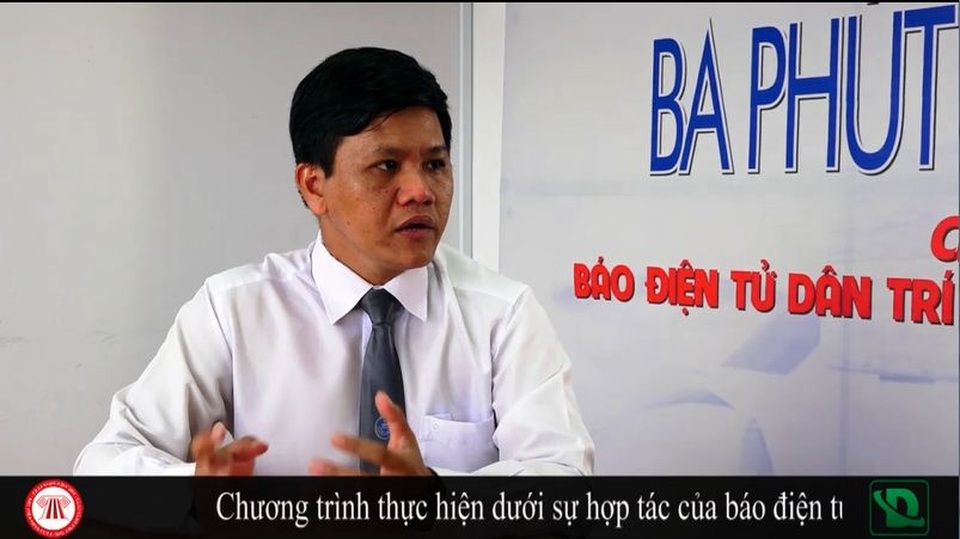 Bạo lực học đường, có cần thiết phải xử lý hình sự? - 1 Theo luật sư, học sinh từ đủ 16 tuổi trở lên phải chịu trách nhiệm hình sự về mọi tội phạm, còn từ đủ 14 tuổi trở lên nhưng chưa đủ 16 tuổi phải chịu trách nhiệm hình sự về tội phạm rất nghiêm trọng do cố ý hoặc tội phạm đặc biệt nghiêm trọng