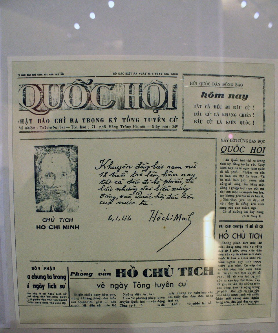 Những kỷ vật đặc biệt gắn bó với cuộc đời cách mạng của Bác Hồ - 5 Bút tích của Chủ tịch Hồ Chí Minh khuyên đồng bào đi bỏ phiếu, đăng báo Quốc hội số đặc biệt ra ngày 6/1/1946.
