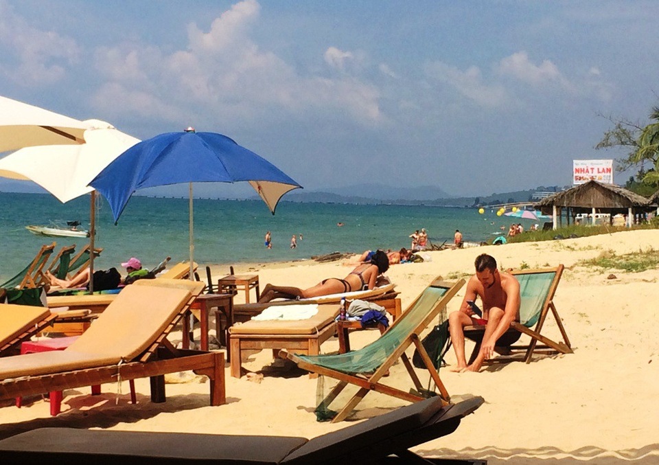 Kiên Giang hút 6 triệu lượt khách, thu 4.582 tỷ đồng năm 2017 - 1 Phú Quốc là điểm đến lí tưởng của du khách trong và ngoài nước khi đến Kiên Giang