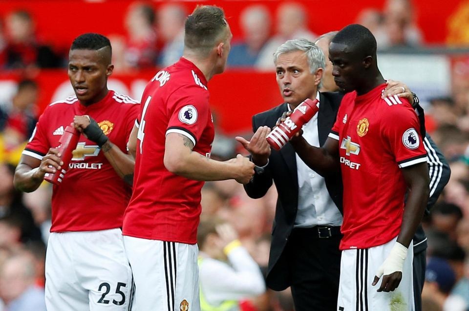 HLV Mourinho sẽ có sự phục vụ của Eric Bailly và Phil Jones trong trận đấu với Tottenham vào cuối tuần này