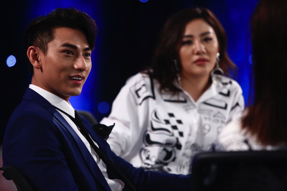 Bích Phương, Văn Mai Hương, Isaac nhí nhảnh chấm thi Vietnam Idol Kids 2017 - 5 Điều duy nhất Isaac muốn nhắn đến các thí sinh, đó là hãy thoải mái, tự tin và hồn nhiên như chính lứa tuổi của các con.