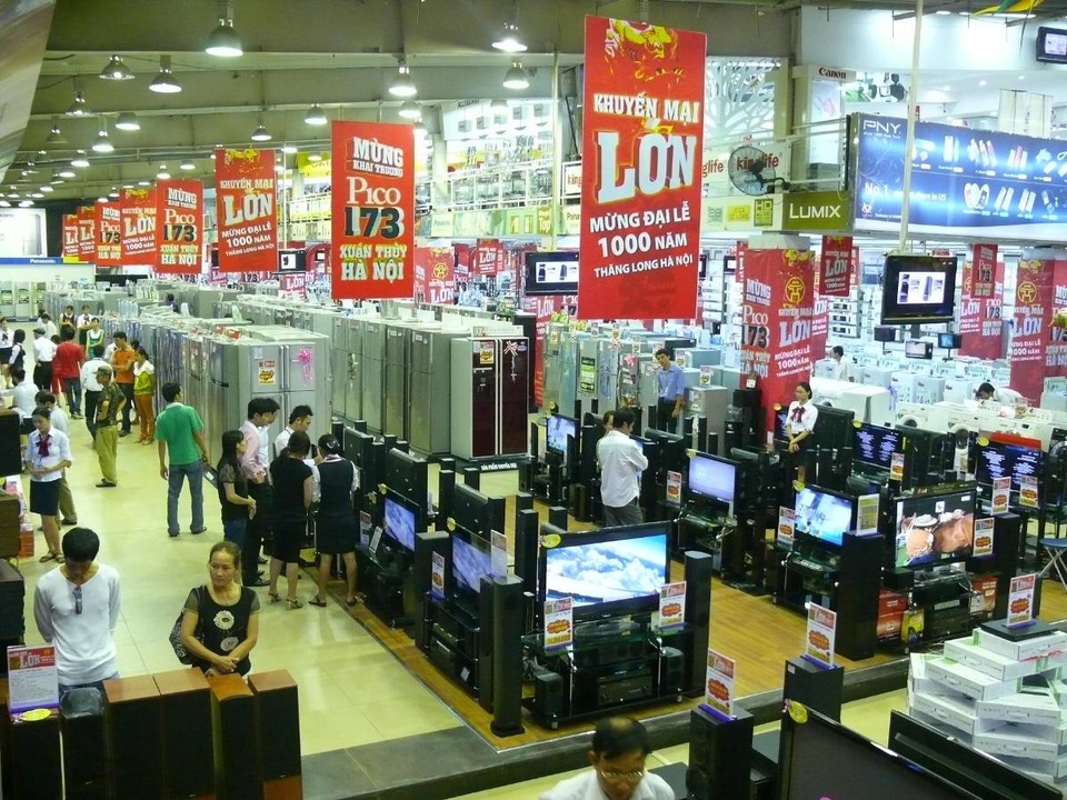 Hiệp hội bán lẻ: Phát ngôn nhân danh Hội Siêu thị Hà Nội không có giá trị - 1 Ông Vũ Vinh Phú trước đó đã đề xuất phải công khai thuế của các siêu thị trong và ngoài nước...