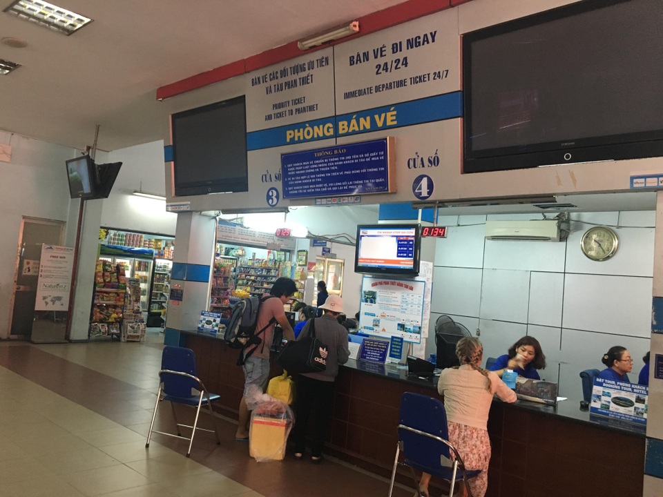 Vé tàu hiện chỉ còn ghế ngồi, vé giường nằm đều đã cạn kiệt