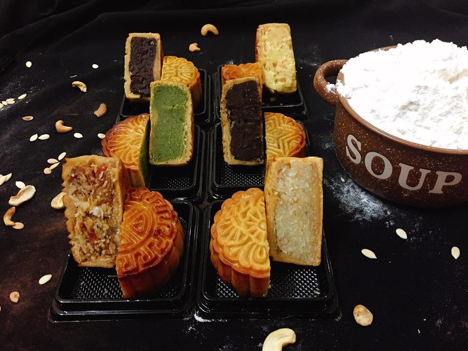 Lãi gấp đôi, sinh viên bán cả ngàn bánh handmade mùa Trung thu - 5