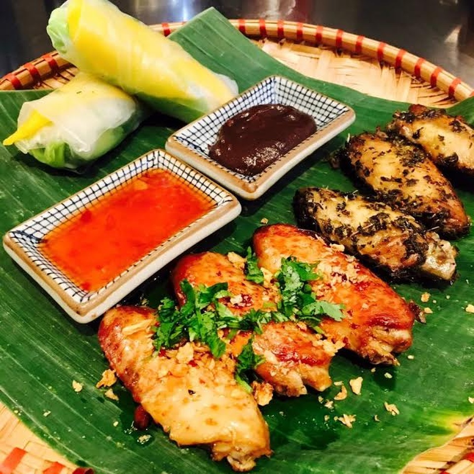 Cô gái Hà Nội đưa bánh mì Việt tới xứ sở hoa Tulip - 2 Một gian hàng của Banh Mi Girls tại hội chợ ở Hà Lan (Ảnh: ĐSQ)