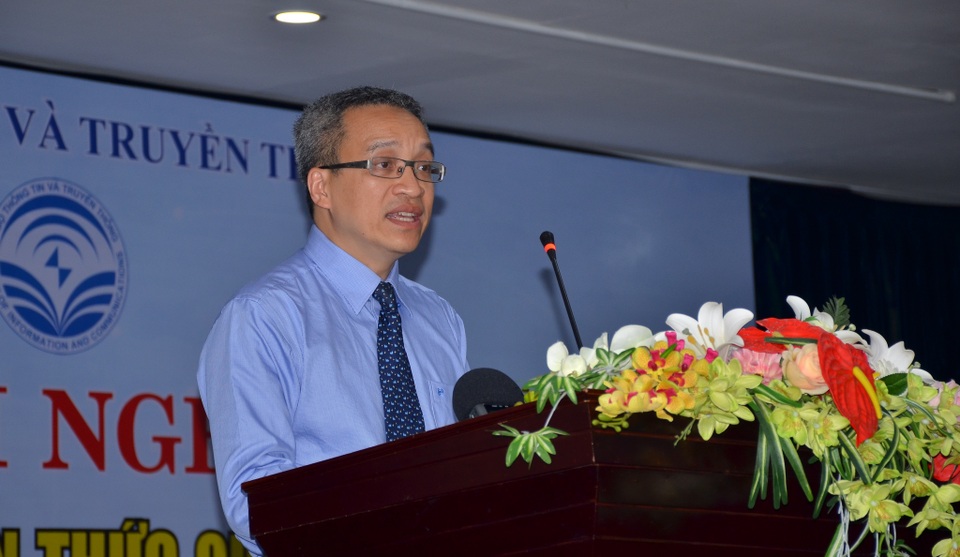 Báo chí thực sự là hạt nhân trong cuộc đấu tranh chống diễn biến hòa bình - 1
Thứ trưởng Bộ Thông tin & Truyền thông Phan Tâm phát biểu khai mạc hội nghị.