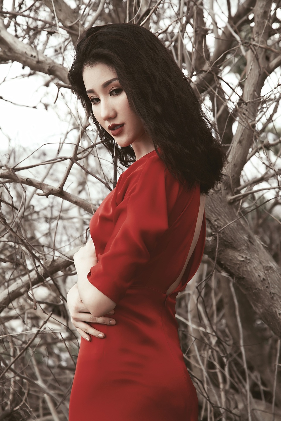 Á hậu Biển Bảo Như thả dáng gợi cảm giữa “đồng không mông quạnh” - 12 Được biết, bộ ảnh này ghi lại khoảng thời gian thư giãn của Á hậu 9X giữa những dự án nghệ thuật dài hơi mà cô đang ấp ủ.