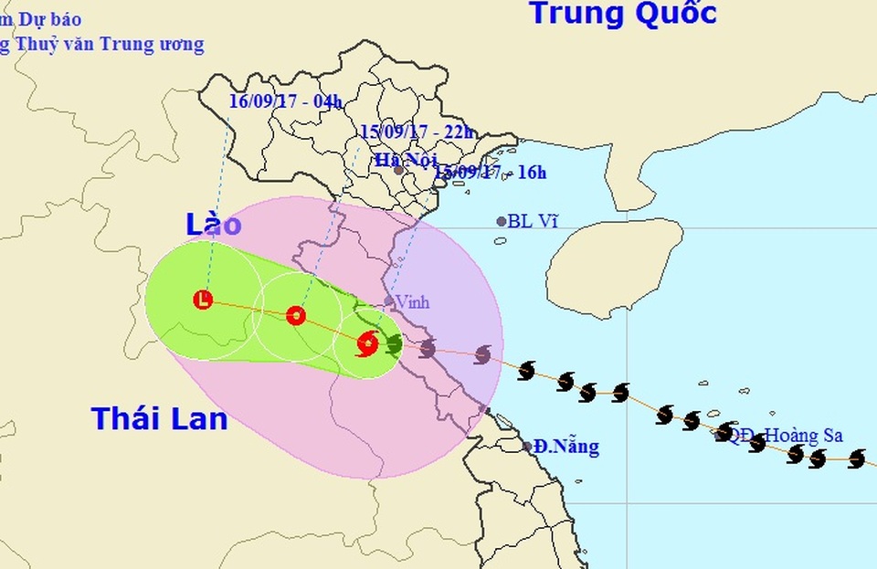 Bão số 10 di chuyển sang Lào, miền Trung tiếp tục mưa lớn - 1 Vị trí và hướng di chuyển của bão số 10 (Ảnh: NCHMF).