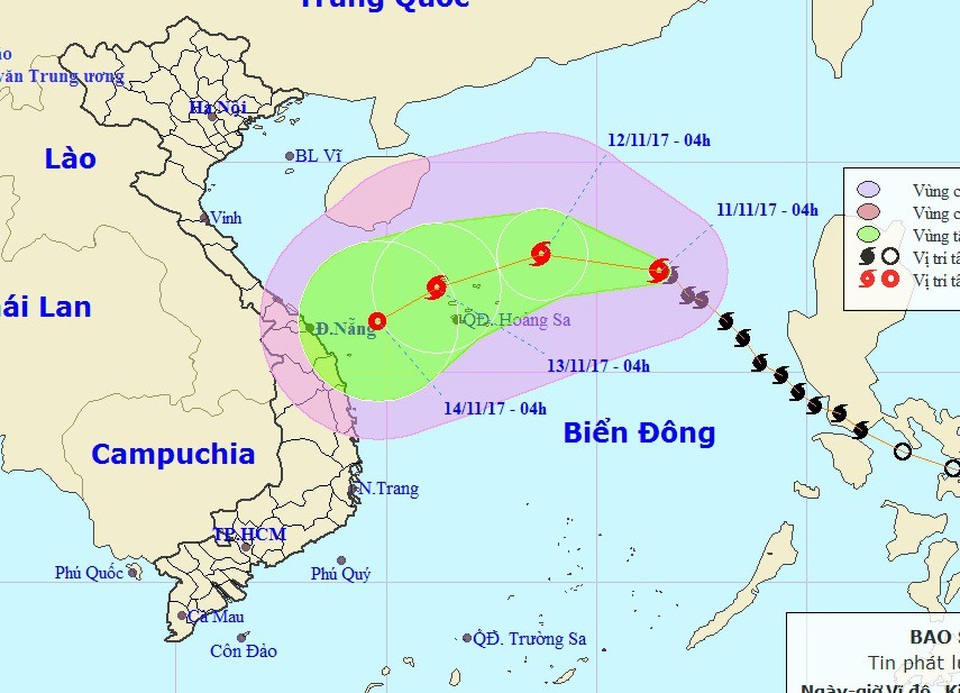 Bão số 13 đang tiến gần Quần đảo Hoàng Sa - 1 Vị trí và hướng di chuyển của bão số 13 (Ảnh: NCHMF).