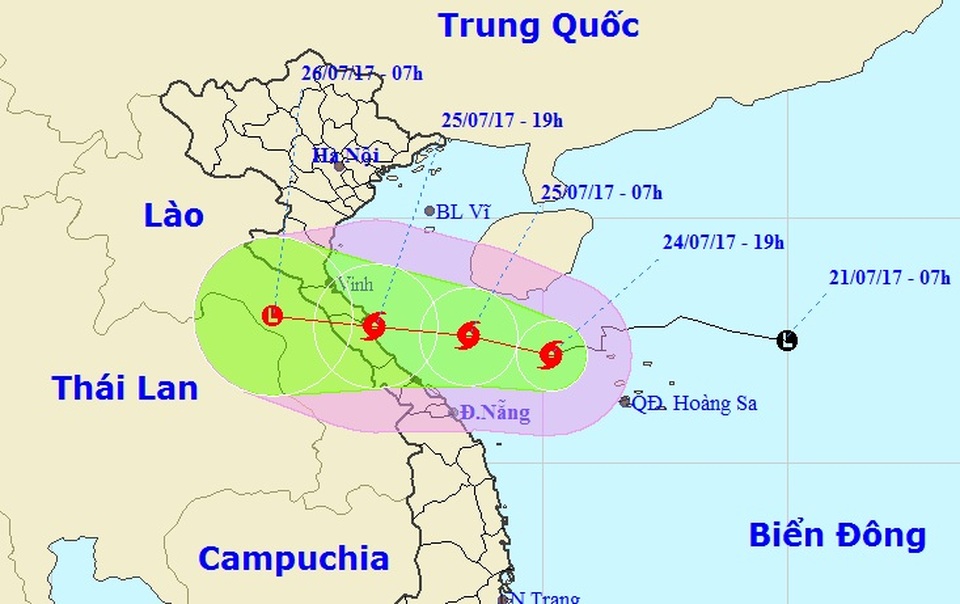Tối mai bão số 4 đổ bộ vào Nghệ An - Quảng Trị - 1 Vị trí và hướng di chuyển của bão số 4 (Ảnh: NCHMF).