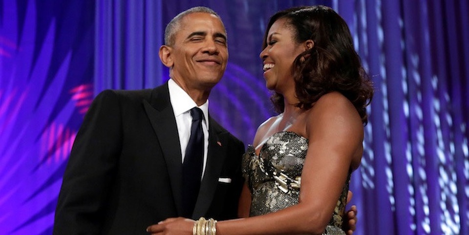 Thiệp vợ chồng ông Obama mừng đám cưới gây sốt mạng xã hội - 2 Vợ chồng ông Obama (Ảnh: Reuters)