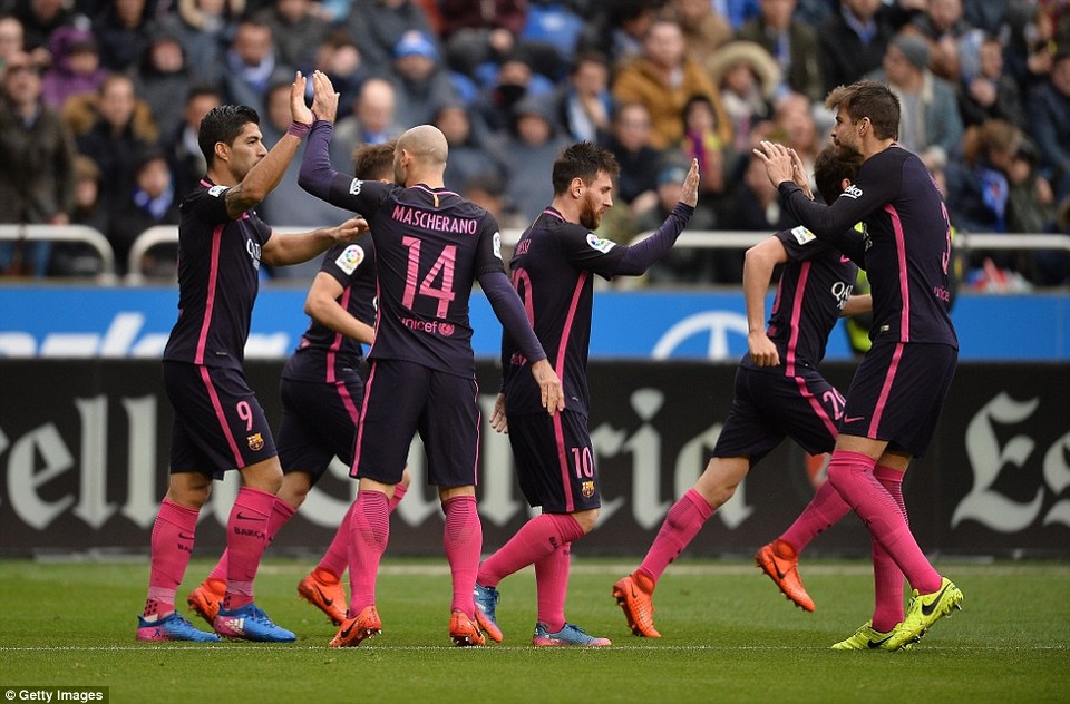 Vắng Neymar, Barcelona bất lực trước Deportivo tại Riazor - 8
Niềm vui của Barcelona khi đứng trước cơ hội lật ngược thế cờ