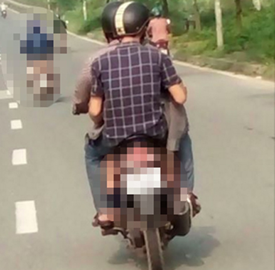 Bố đẻ bắt cóc con giữa ban ngày - 1
Cả hai bế đứa bé chạy khoảng 40km thì bị công an đón lõng bắt giữ (ảnh minh họa)