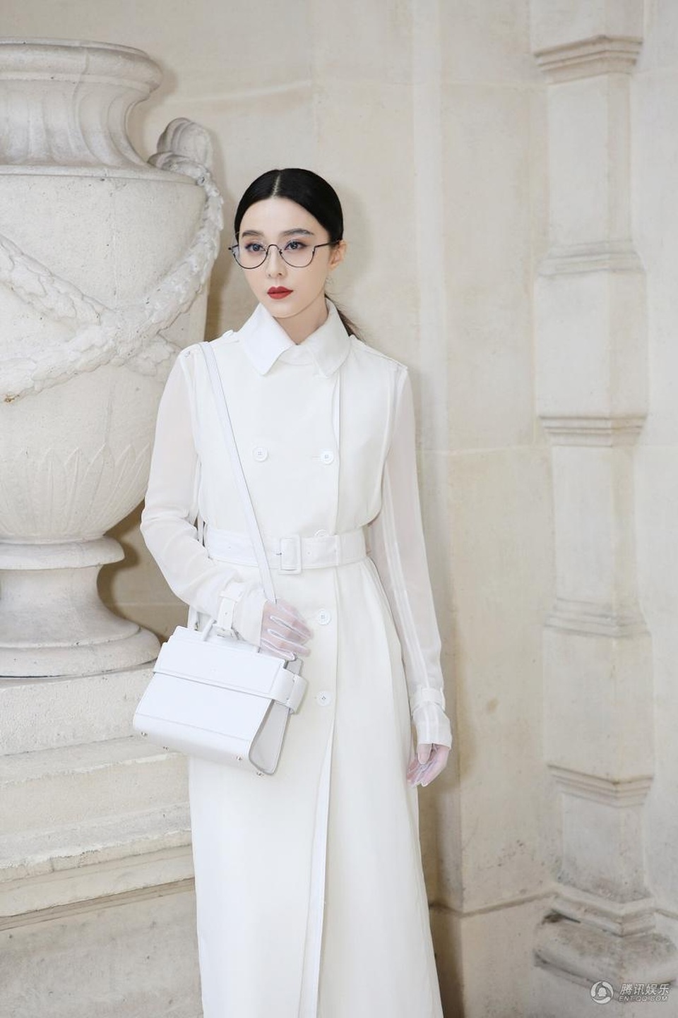 Phạm Băng Băng sang chảnh với gam màu trắng tại Paris - 16