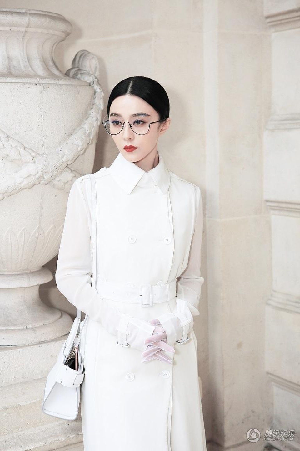 Phạm Băng Băng sang chảnh với gam màu trắng tại Paris - 10