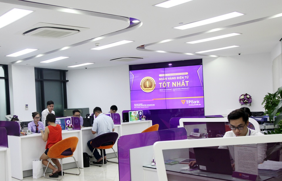 
Chỉ trong 6 tháng đầu năm 2017, TPBank đã đạt 61,92% kế hoạch lợi nhuận năm
