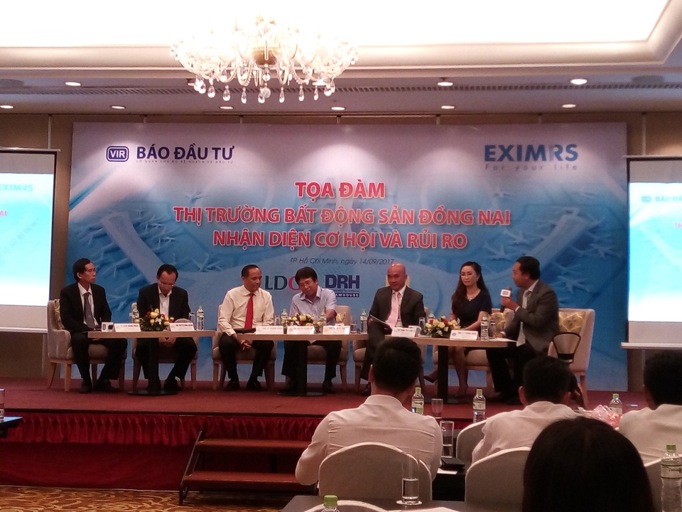 Bất động sản Đồng Nai: Dự án nhiều, rủi ro lớn - 1 Ttoạ đàm Thị trường bất động sản Đồng Nai - Nhận diện cơ hội và rủi ro diễn ra tại TPHCM sáng 14/9.oạ đàm Thị trường bất động sản Đồng Nai - Nhận diện cơ hội và rủi ro diễn ra tại TPHCM sáng 14/9.
