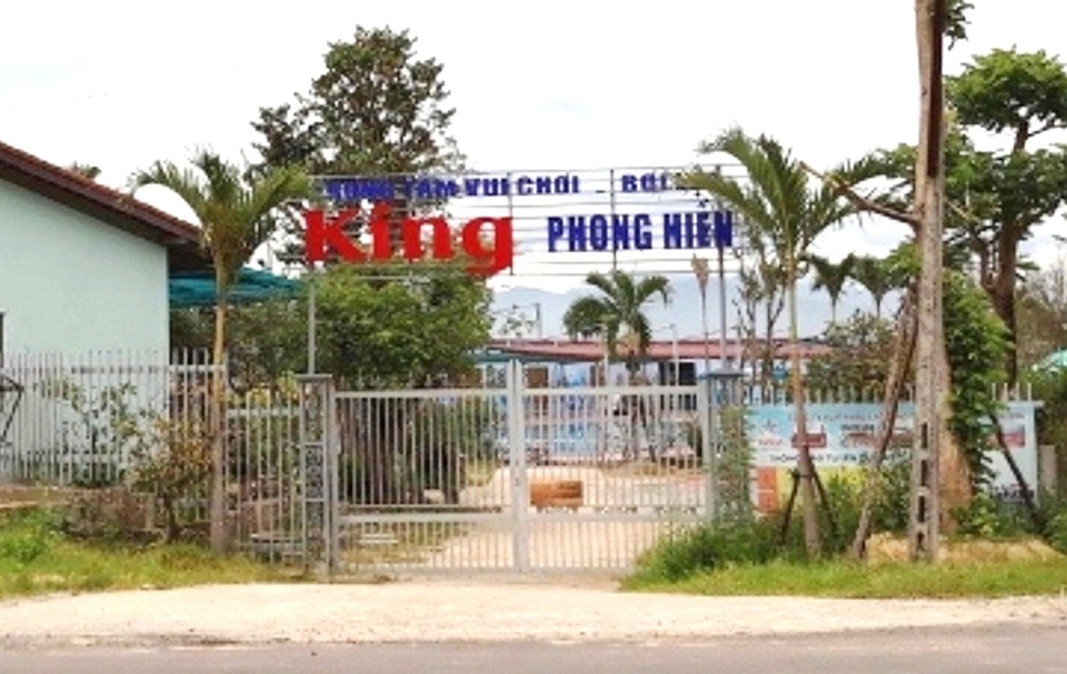 Cháu bé 9 tuổi đuối nước ở bể bơi - 1
Trung tâm Vui chơi – Bơi lội King Phong Hiền, nơi xảy ra vụ đuối nước