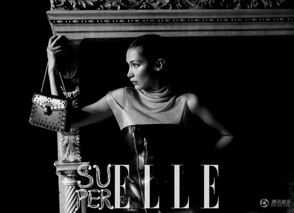 Siêu mẫu Bella Hadid khoe đường cong tuyệt mỹ - 2 Siêu mẫu Bella Hadid khoe đường cong tuyệt mỹ - 2