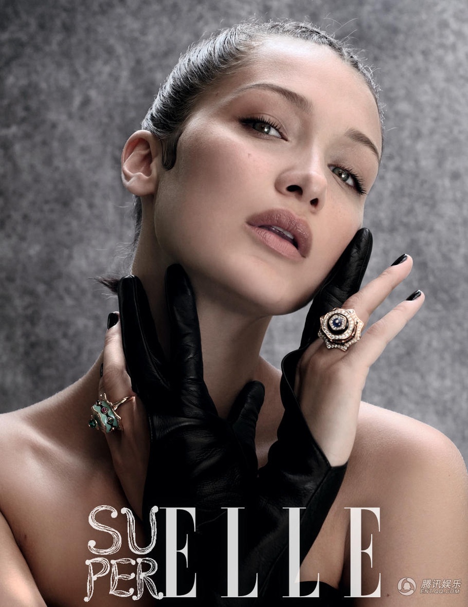 Siêu mẫu Bella Hadid khoe đường cong tuyệt mỹ - 1
Bella Hadid, sinh năm 1996, là một người mẫu đang sống và làm việc tại Mỹ. Vài năm trở lại đây, Bella nổi lên như một hiện tượng và từng được tạp chí Model.com bình chọn là Người mẫu của năm 2016.