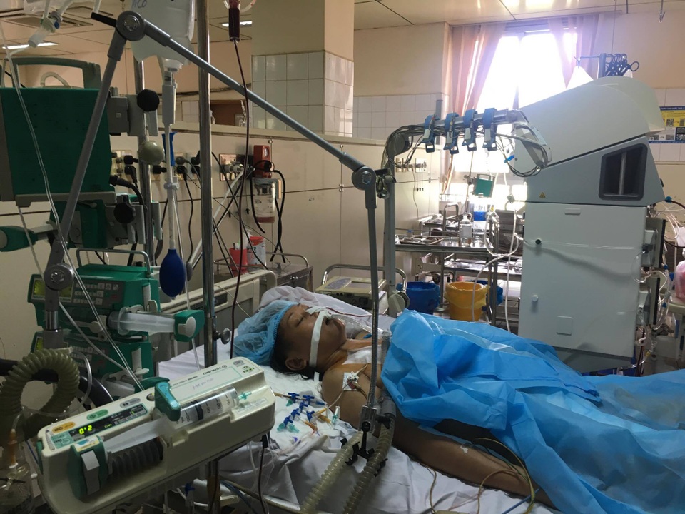 Sau vụ đồng loạt sốc chạy thận, Bộ Y tế yêu cầu rà sát quy trình lọc máu - 1 Tai biến y khoa tại BV Đa khoa tỉnh Hòa Bình rất nghiêm trọng, khiến 7 người tử vong, 1 người đang trong tình trạng nguy kịch. Ảnh: N.D