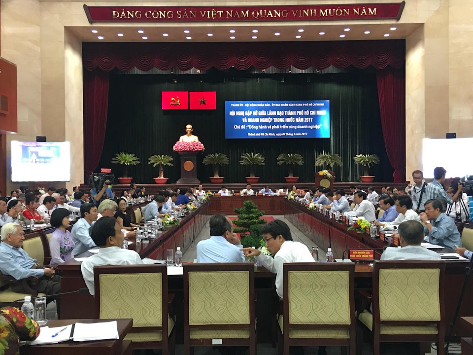 Chuỗi siêu thị nội "điêu đứng" vì siêu thị ngoại - 1 Lãnh đạo TPHCM gặp gỡ doanh nghiệp trong nước