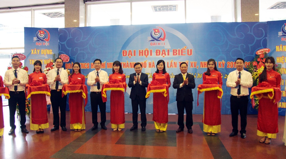 450 đại biểu tham dự Đại hội Đoàn TP.Hà Nội lần thứ XV - 3 Triển lãm ảnh “Dấu ấn công tác Đoàn và phong trào thanh thiếu nhi” nhiệm kỳ 2012- 2017.