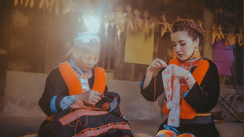 Bích Phương xinh đẹp làm cô dâu dân tộc Dao - 6