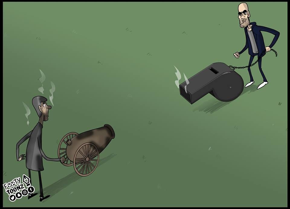 Pháo của Wenger không thể đọ được với còi của Pep Guardiola (ám chỉ Man City giành chiến thắng nhờ quyết định sai của trọng tài)