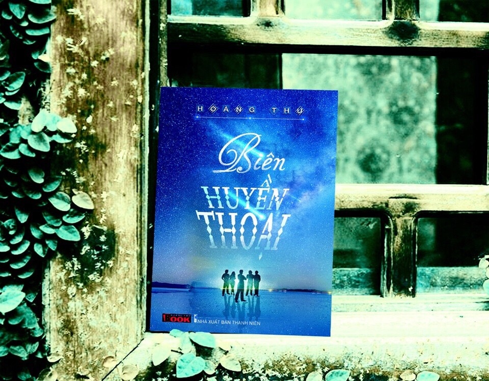 “Biên huyền thoại” và hành trình viết tiếp giấc mơ dang dở của Hoàng Thư - 1 Bìa cuốn sách Biên huyền thoại của tác giả Hoàng Thư.