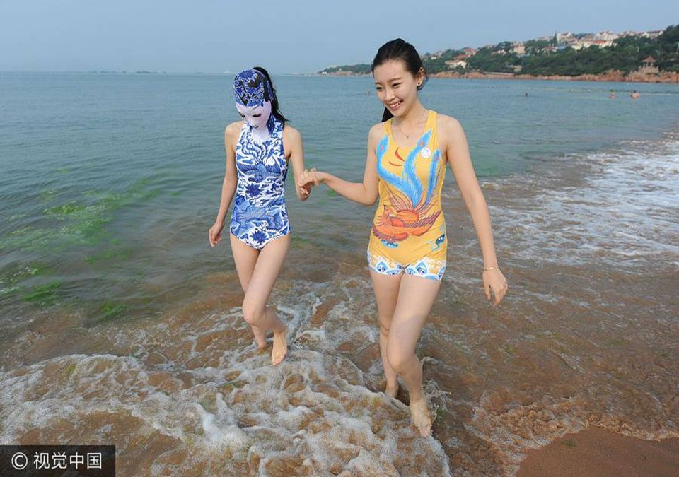 Những mẫu facekini kiểu này được người dân Thanh Đảo và du khách đón nhận