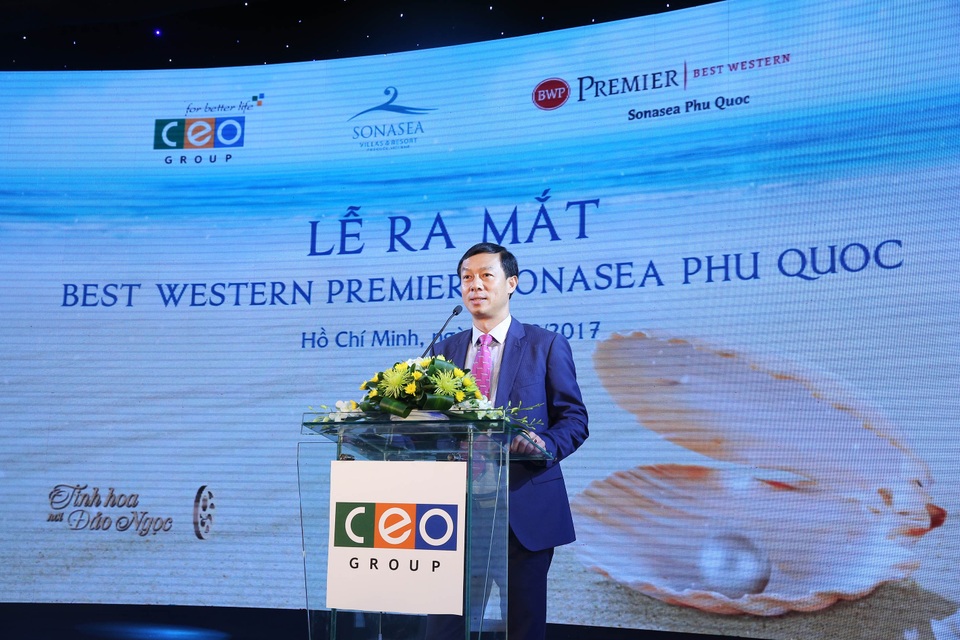 Đón đặc khu, Phú Quốc "dậy sóng" đầu tư căn hộ nghỉ dưỡng - 3
Ông Nguyễn Thế Lam - Đại diện Chủ đầu tư CEO Group phát biểu tại buổi lễ