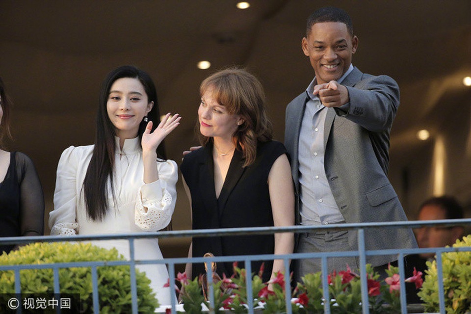 Phạm Băng Băng duyên dáng trong lần đầu làm giám khảo LHP quốc tế Cannes - 7
Tại kỳ LHP năm nay, không chỉ có cơ hội khoe váy áo, Phạm Băng Băng còn muốn được thể hiện kiến thức điện ảnh và là một trong những người quyết định cho giải thưởng Cành cọ vàng danh giá.