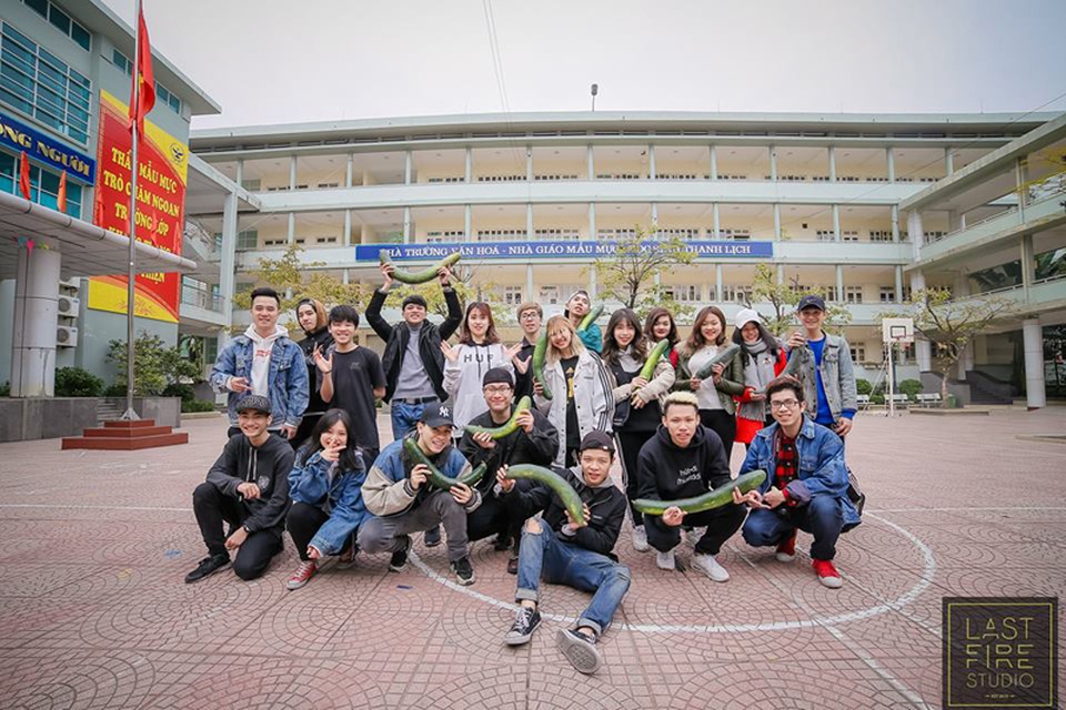 Bạn trẻ Hà Nội nhảy flashmob, kêu gọi mua bí xanh giúp nông dân - 7
Chỉ còn chưa đầy 1 tuần nữa là đến Tết Nguyên đán Đinh Dậu, các tình nguyện viên của nhóm dự án hi vọng có thể nhận được nhiều sự giúp đỡ, ủng hộ từ cộng đồng đến với bà con nông dân.