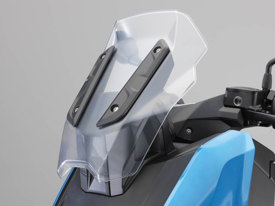 BMW C 400 X - Động cơ một xi-lanh và ngập tràn công nghệ - 3 BMW C 400 X - Động cơ một xi-lanh và ngập tràn công nghệ - 3
