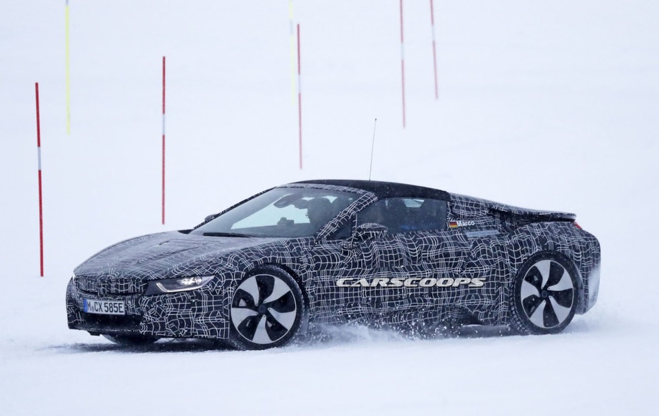 BMW i8 Spyder xuất hiện trên đường thử - 7 BMW i8 Spyder xuất hiện trên đường thử - 7