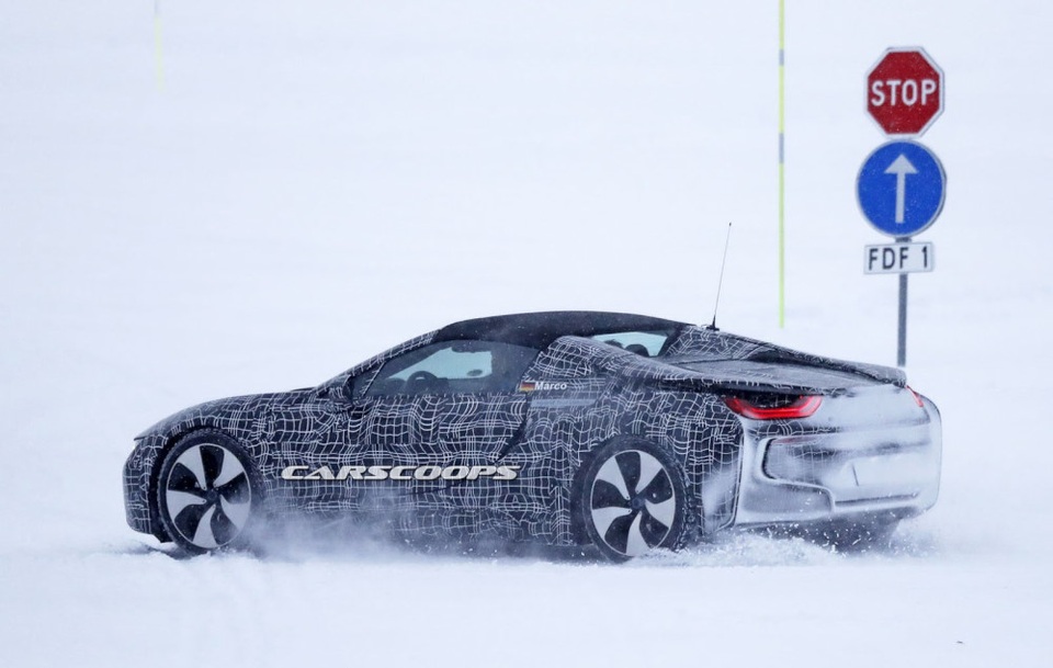 BMW i8 Spyder xuất hiện trên đường thử - 9 BMW i8 Spyder xuất hiện trên đường thử - 9